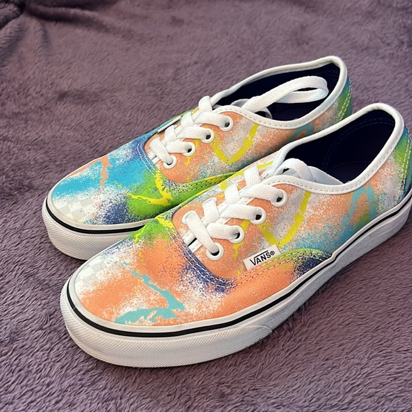 Women sz 6 Vans worn once - Picture 2 of 4